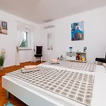 Nyaraló Kuca Za Odmor Bribirka *